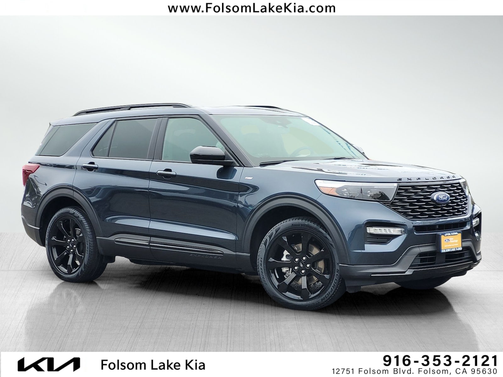 2022 Ford Explorer ST-LINE's photo