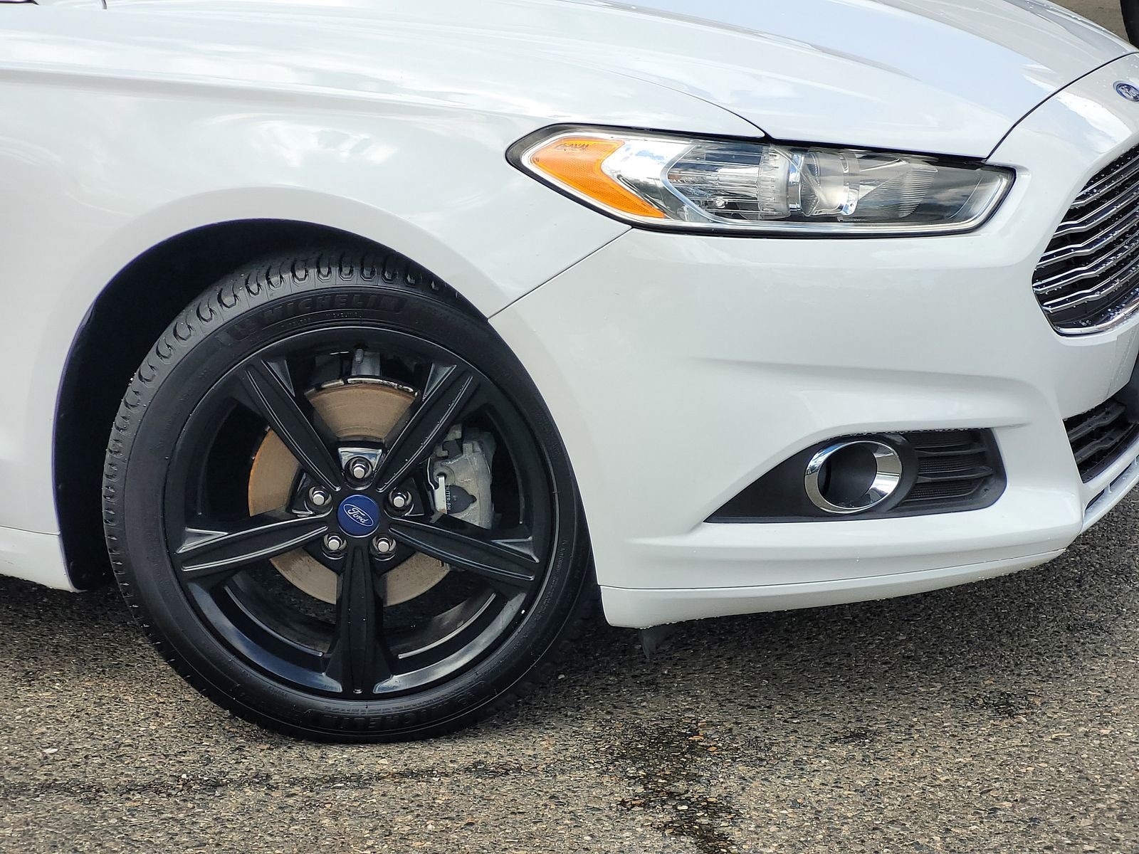 2016 Ford Fusion SE photo 5