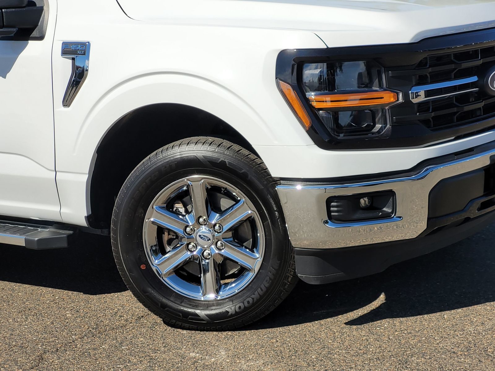 2024 Ford F-150 XLT photo 5