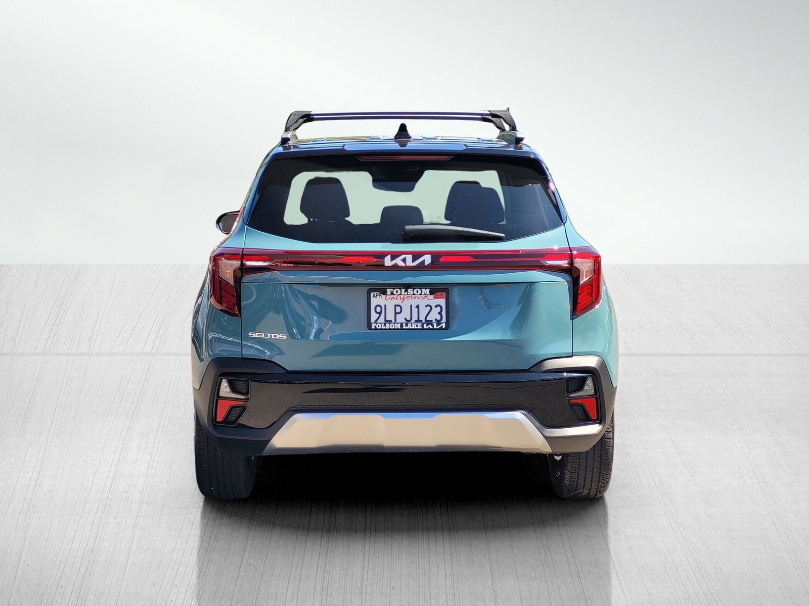 2024 Kia Seltos S photo 4