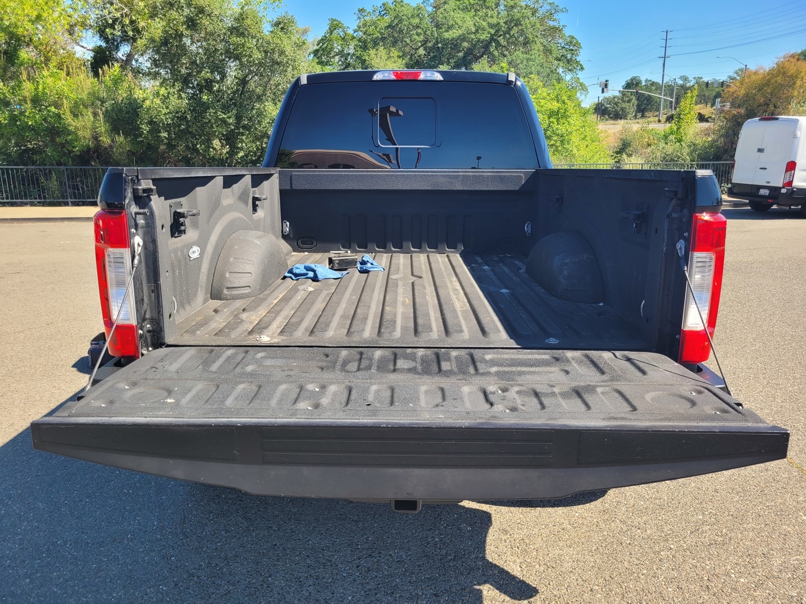 2017 Ford F-250 Lariat photo 3