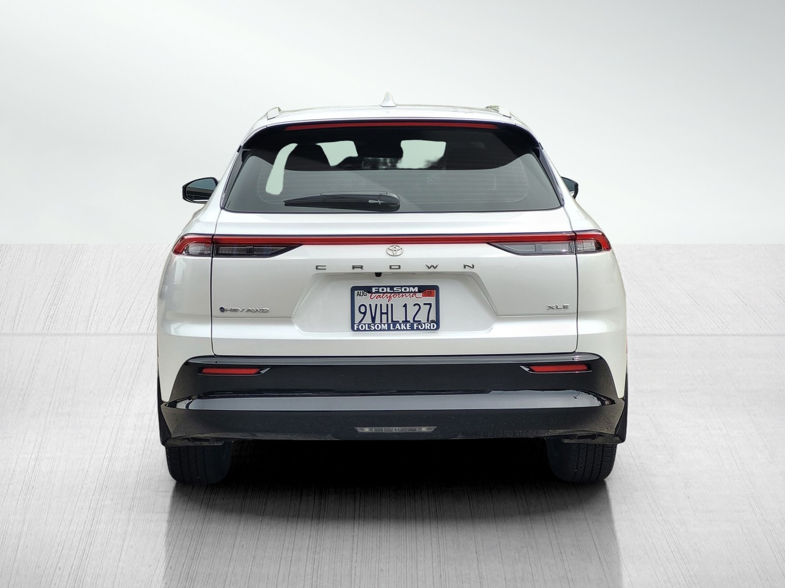 2025 Toyota Crown Signia XLE photo 4