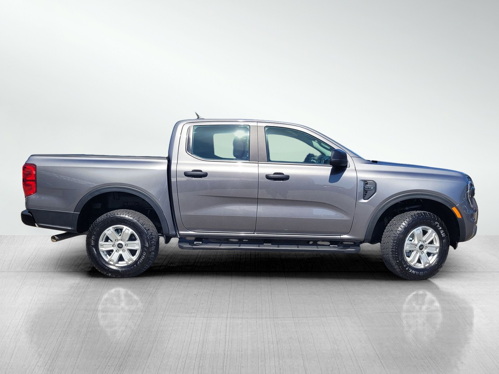 2024 Ford Ranger XL photo 2