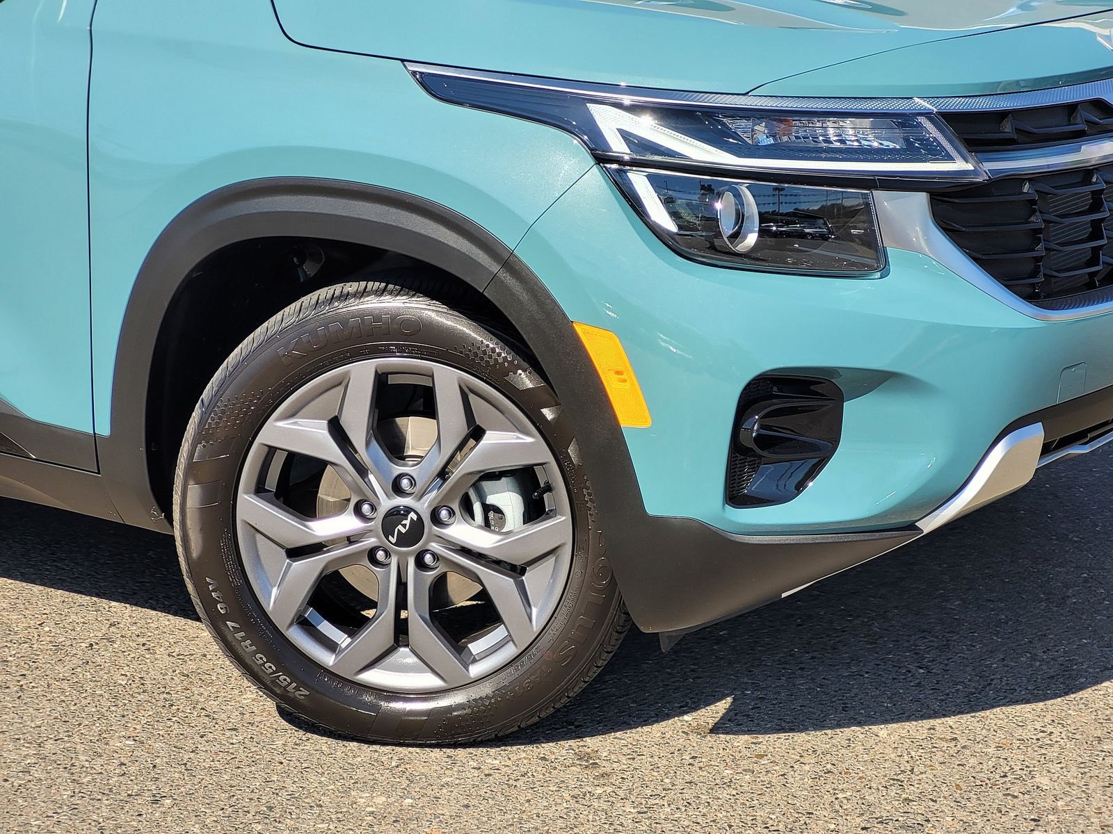 2024 Kia Seltos S photo 5