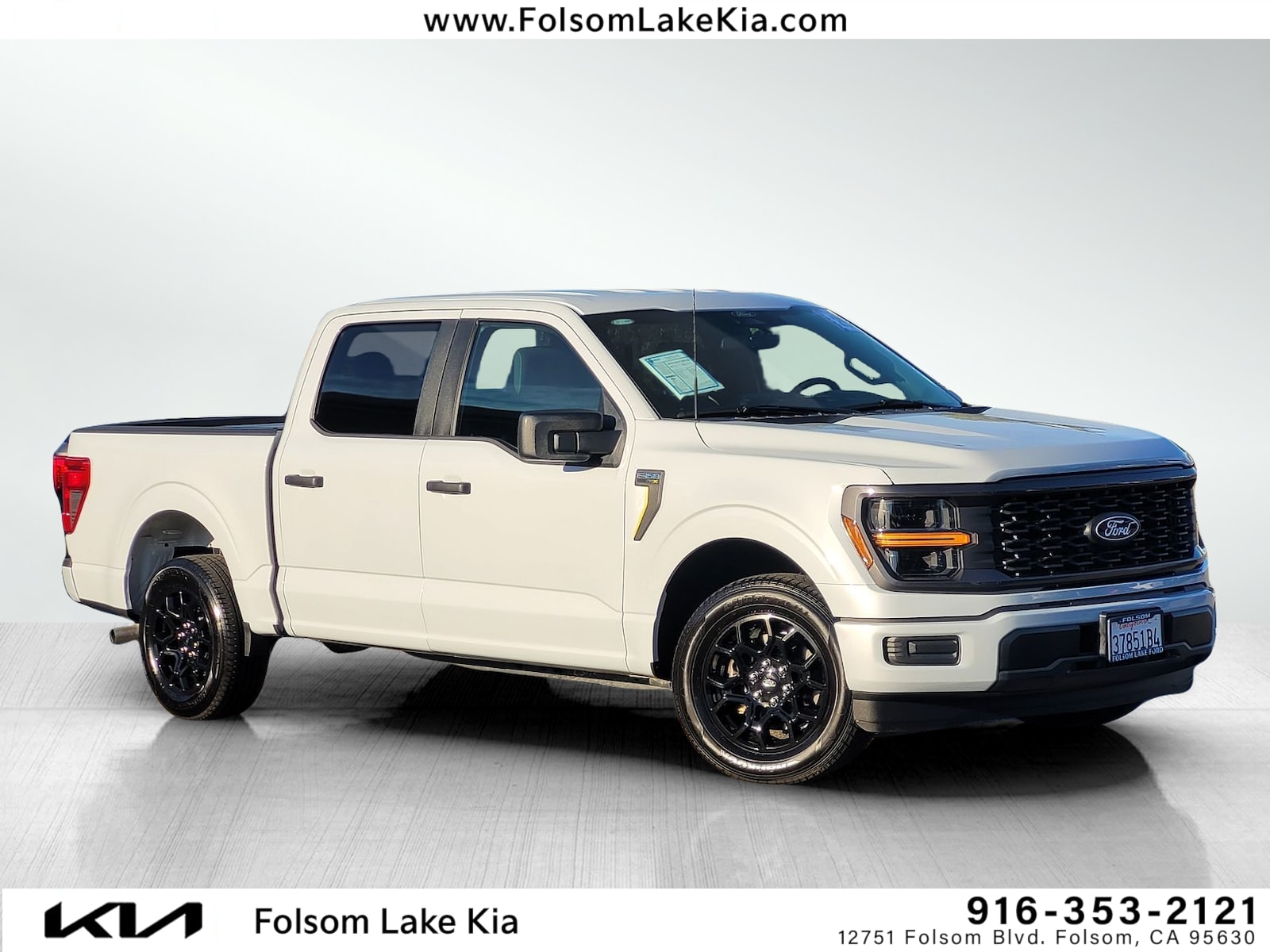 2025 Ford F-150 STX's photo