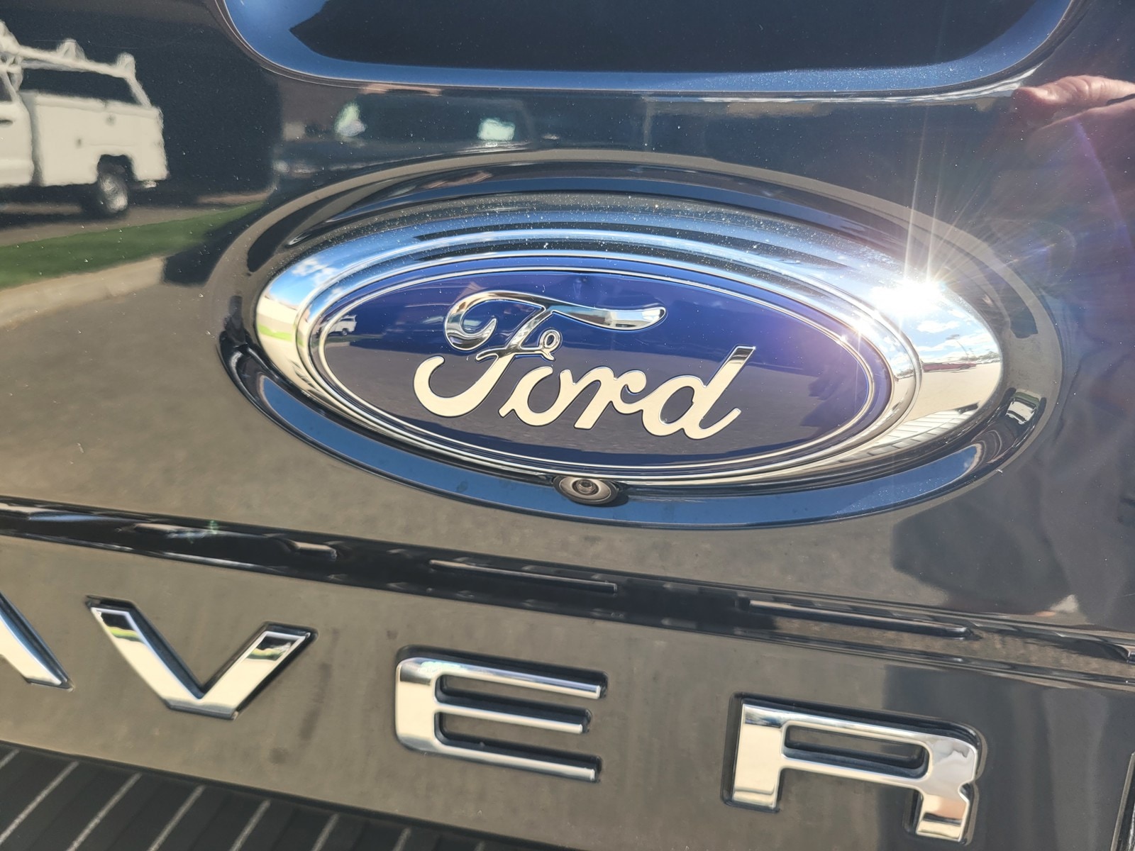 2022 Ford Maverick LARIAT photo 6