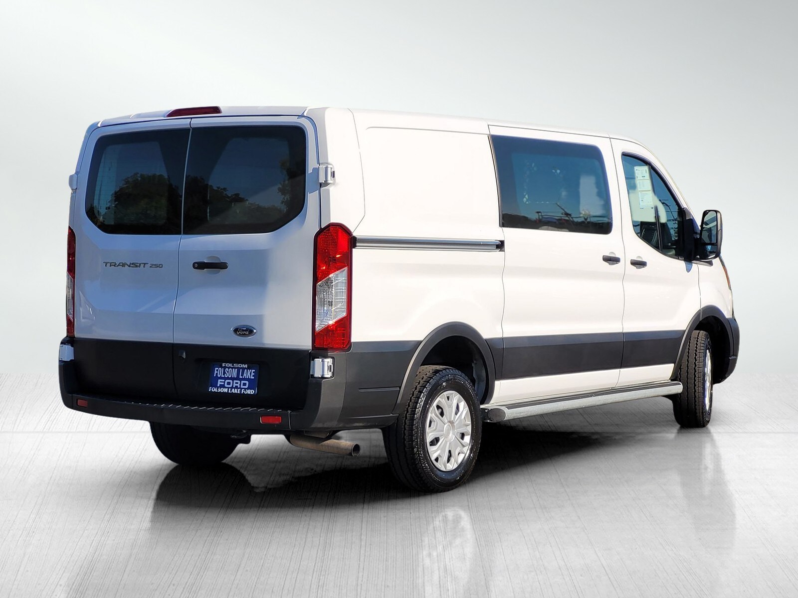 2024 Ford Transit photo 4