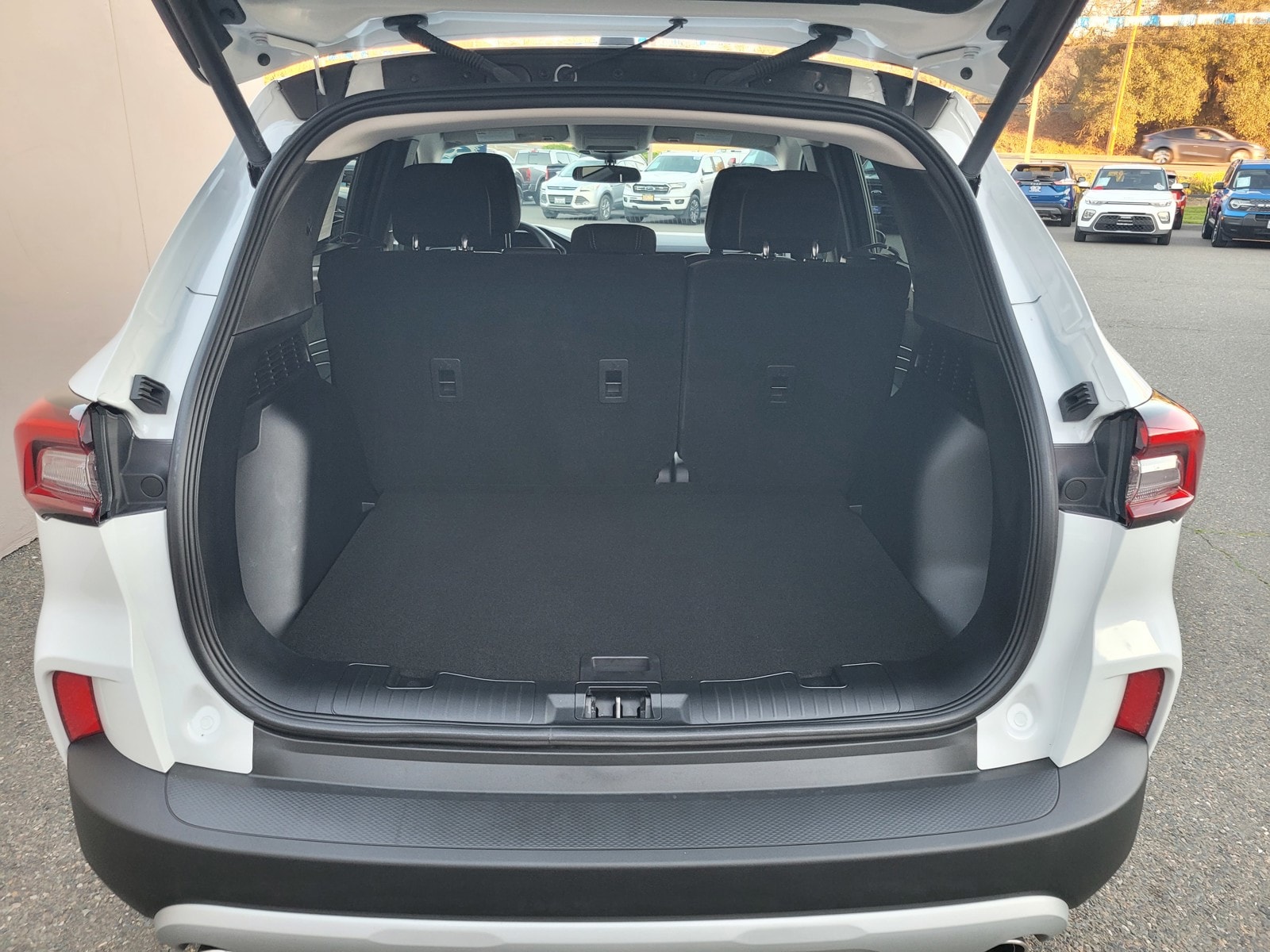 2025 Ford Escape Active photo 3