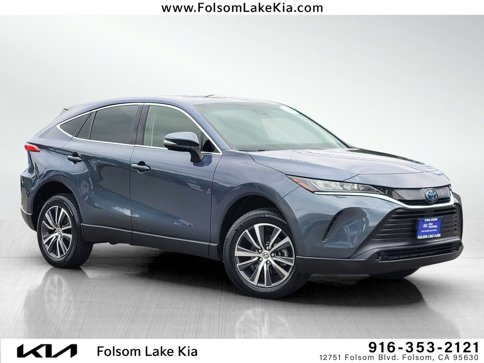 2022 Toyota Venza LE Hybrid AWD's photo