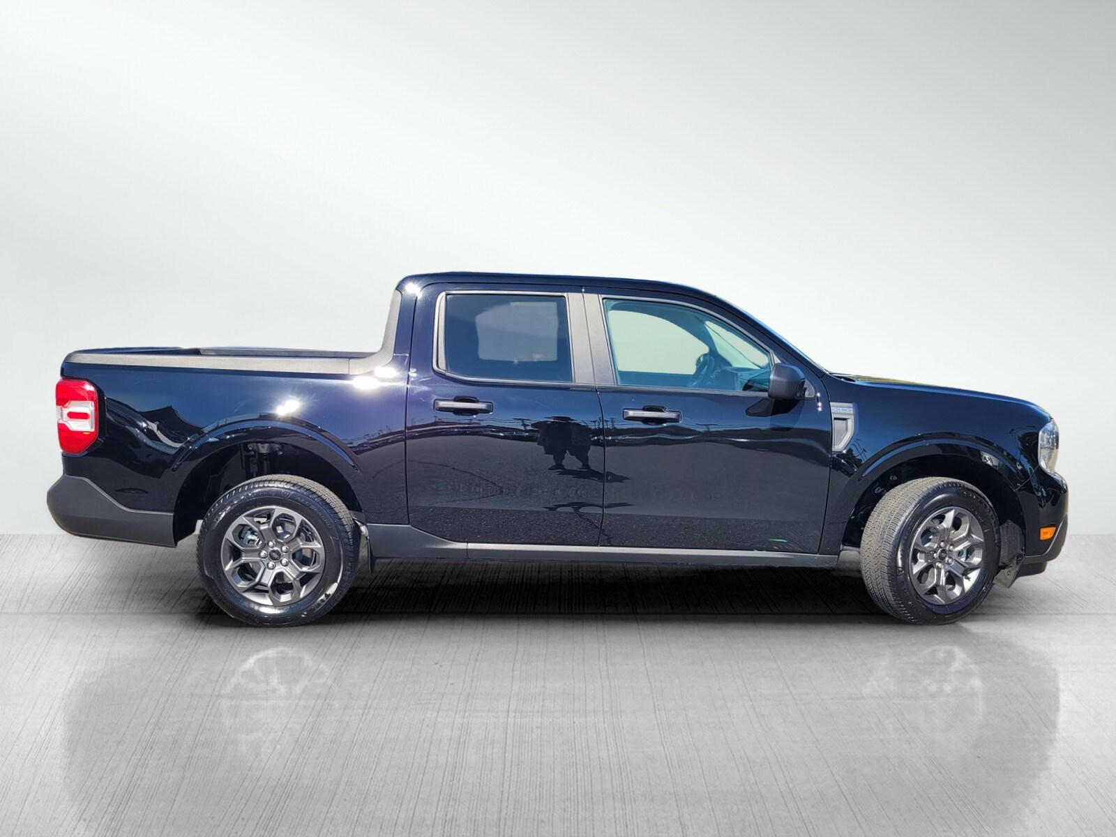 2024 Ford Maverick XLT photo 3