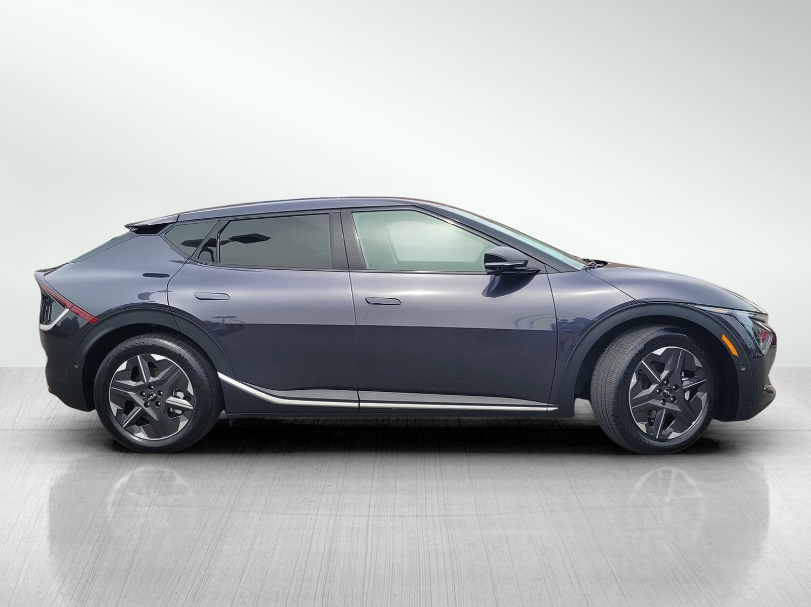 2025 Kia EV6 Light Long Range photo 2