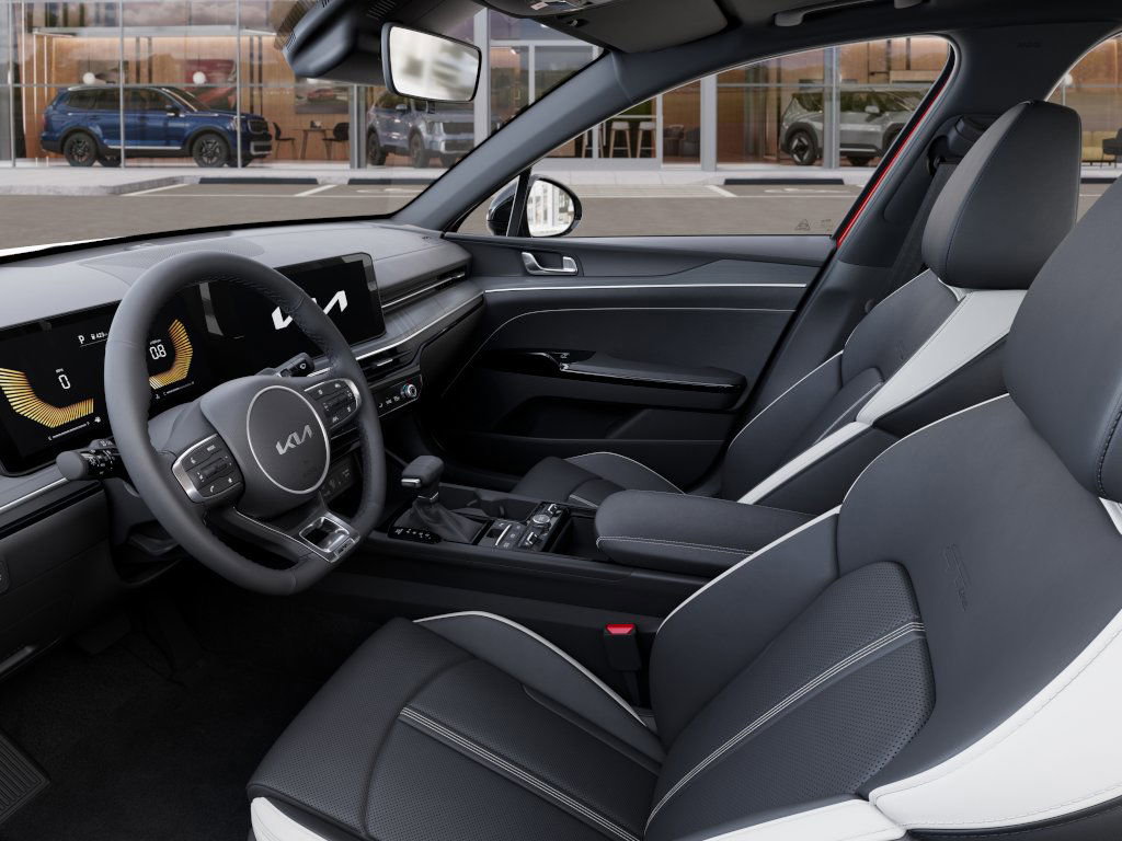2025 Kia K5 GT-Line - Photo 17