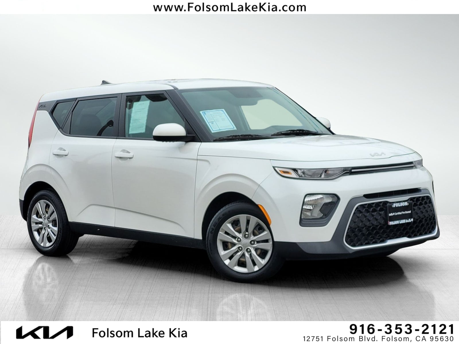 2022 Kia Soul LX's photo