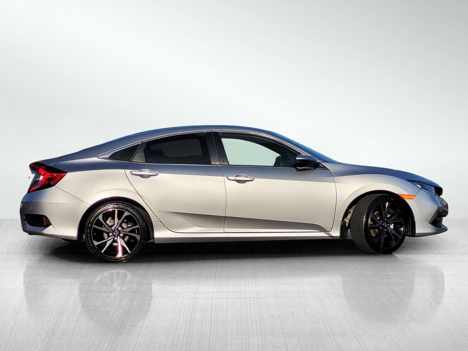 2021 Honda Civic Sport photo 3