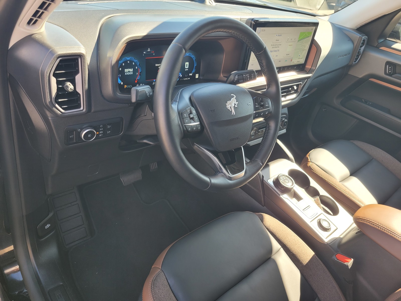 2025 Ford Bronco Sport Outer Banks photo 3