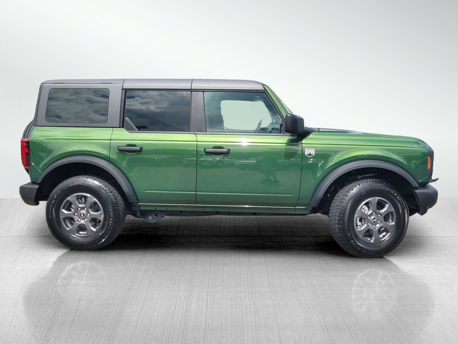 2025 Ford Bronco Big Bend photo 2