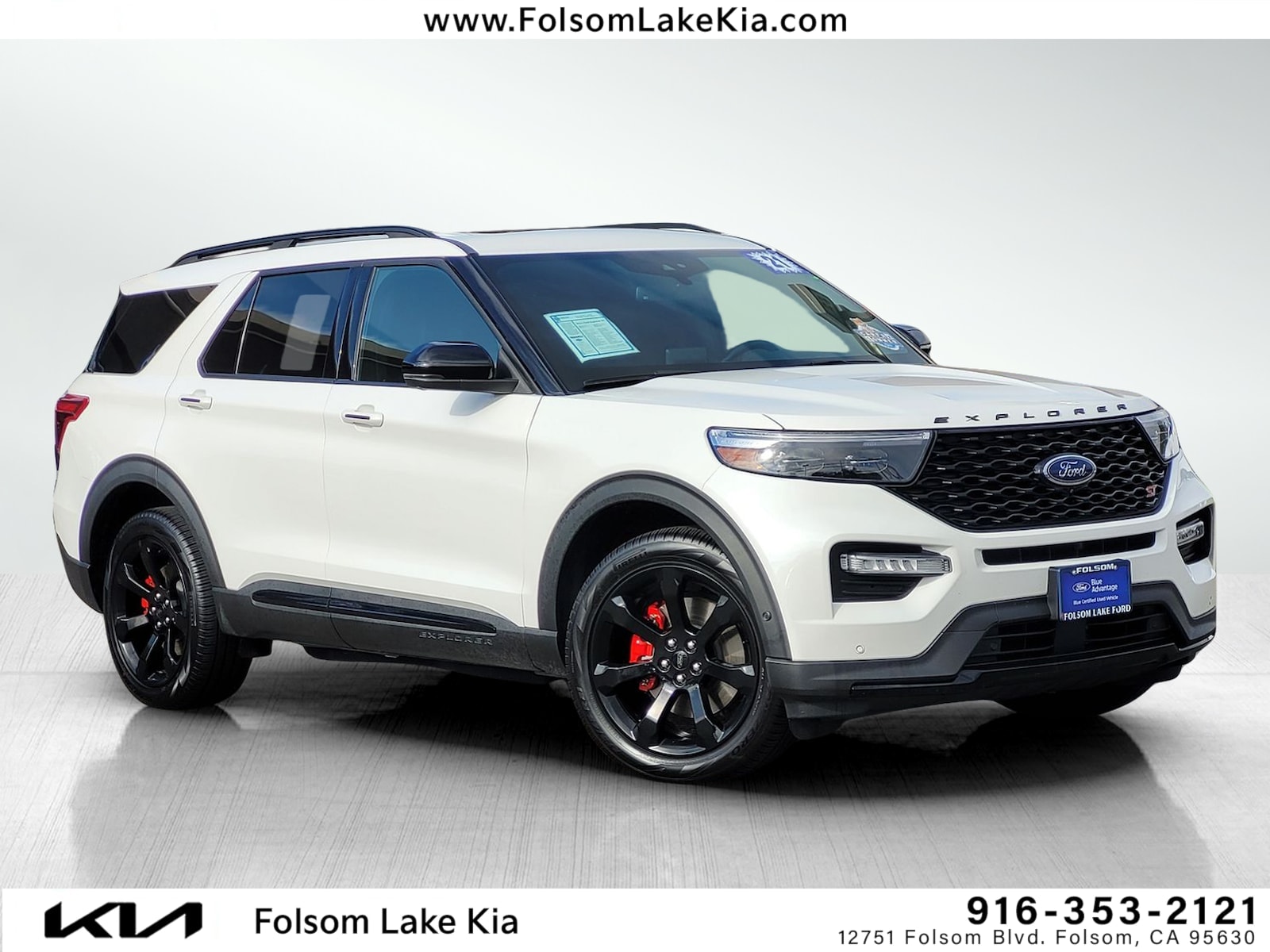 2021 Ford Explorer ST's photo