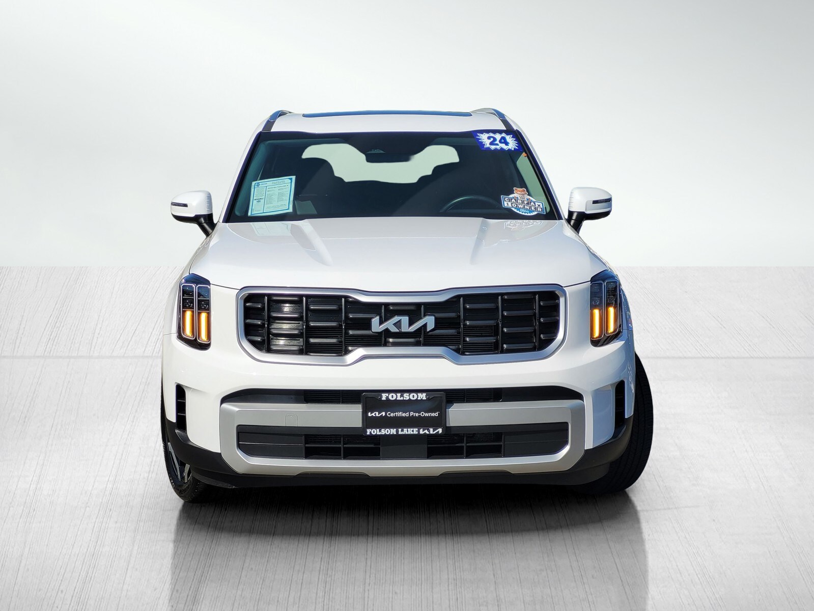 2024 Kia Telluride S photo 2
