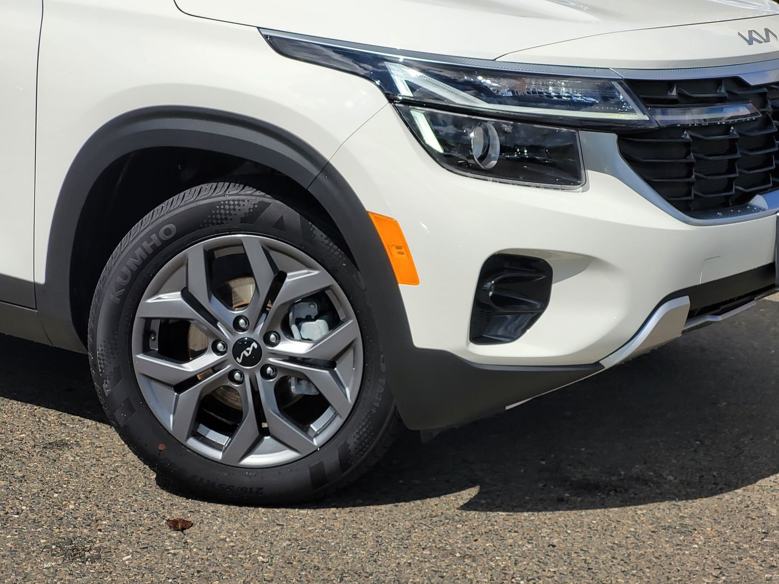 2024 Kia Seltos S photo 5