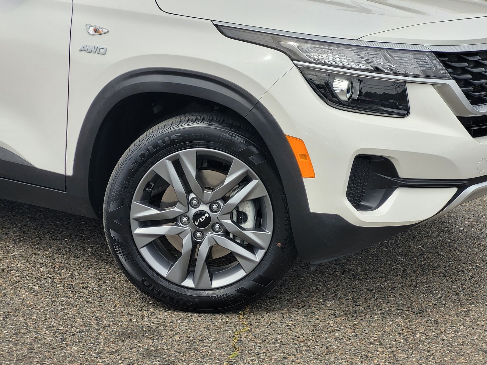 2022 Kia Seltos LX photo 5