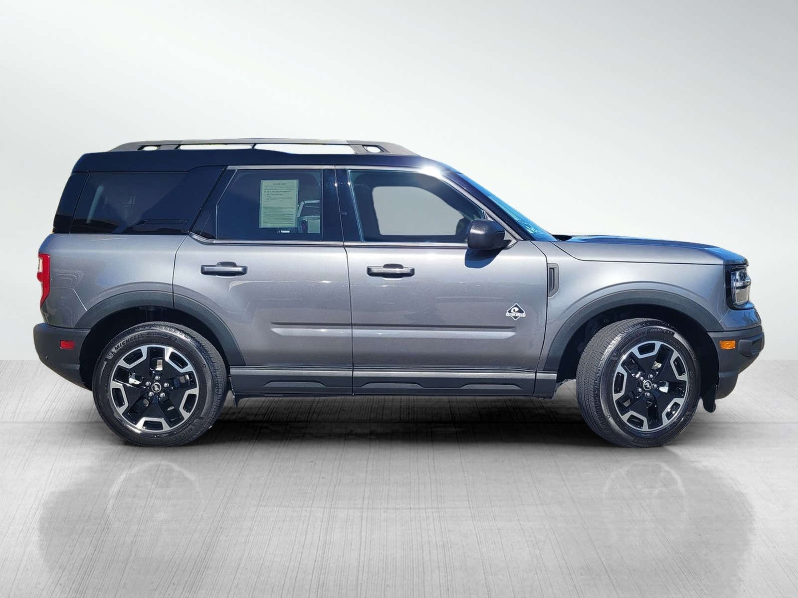 2024 Ford Bronco Sport Outer Banks photo 2