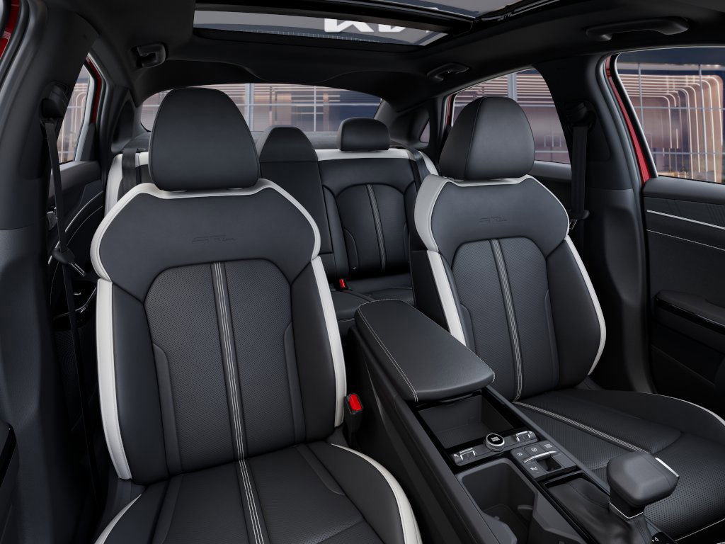 2025 Kia K5 GT-Line - Photo 15