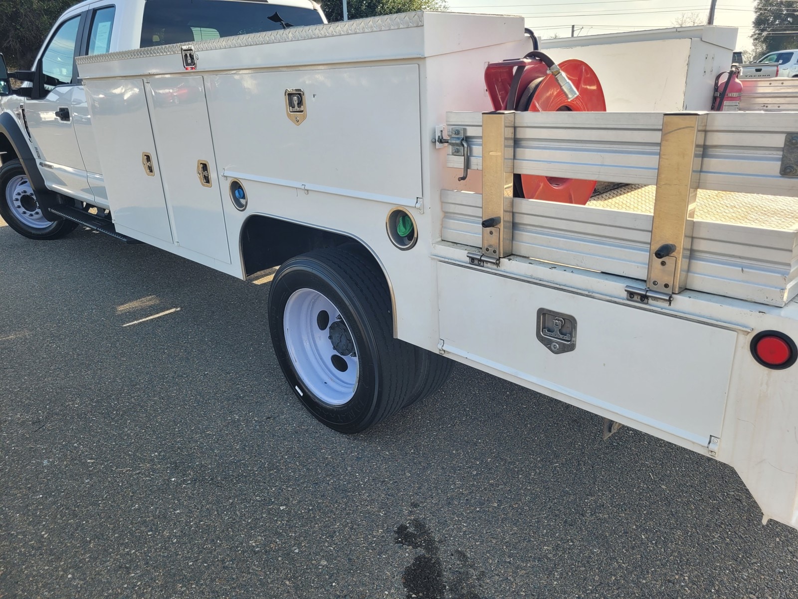 2019 Ford F-550 Chassis XLT photo 3