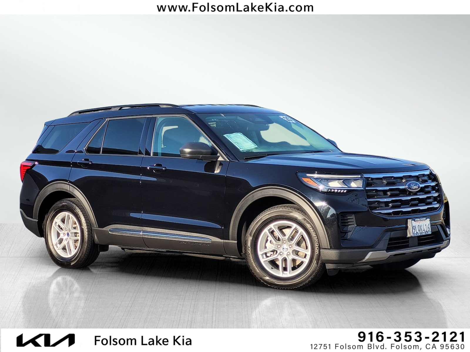 2025 Ford Explorer Active's photo