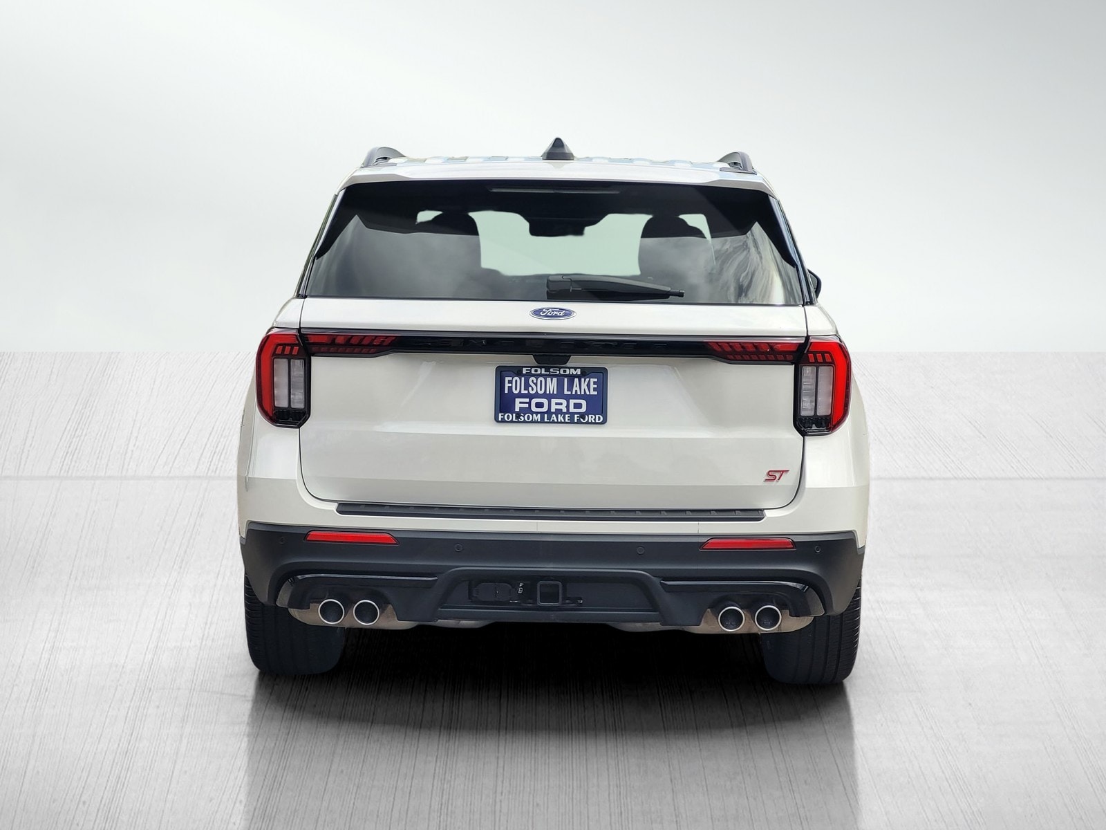 2025 Ford Explorer ST photo 4