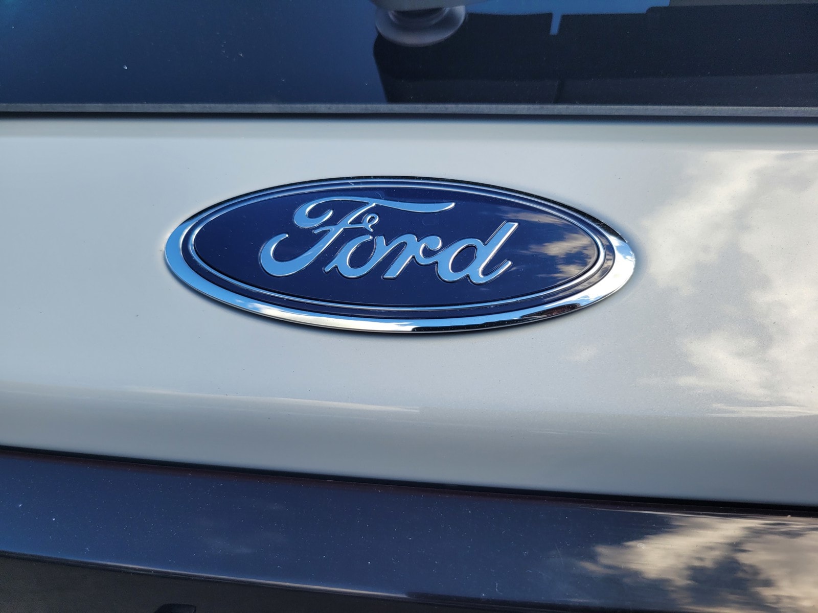 2025 Ford Explorer Platinum photo 6