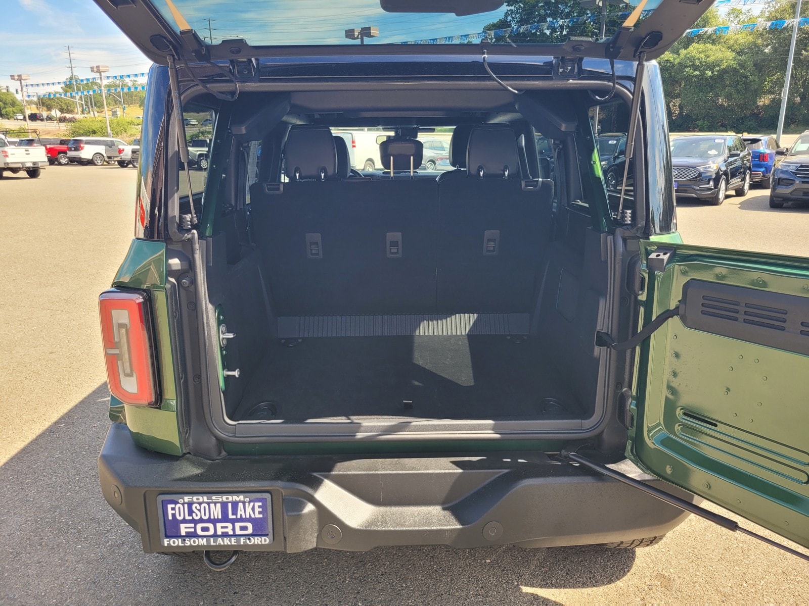 2025 Ford Bronco Outer Banks photo 3