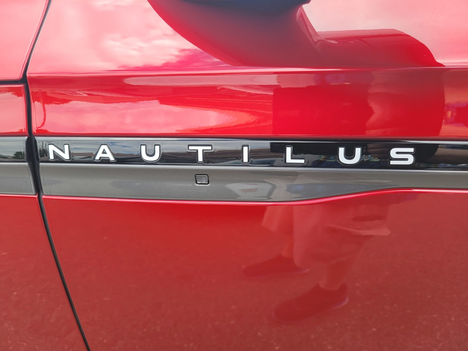 2024 Lincoln Nautilus Reserve photo 6