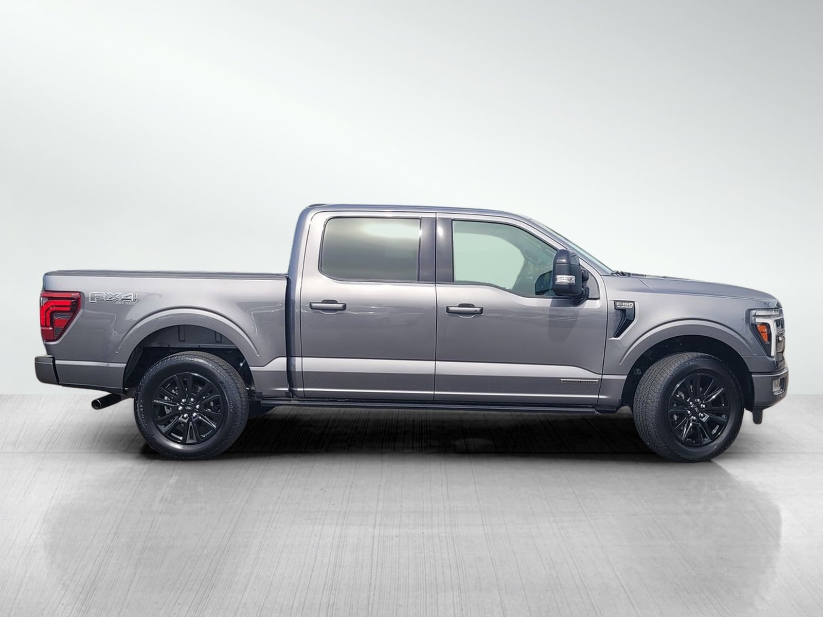 2025 Ford F-150 Platinum photo 2