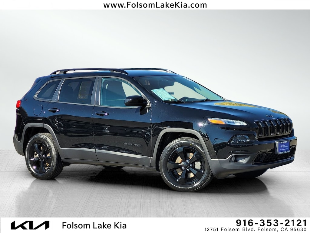 Used 2018 Jeep Cherokee Latitude SUV