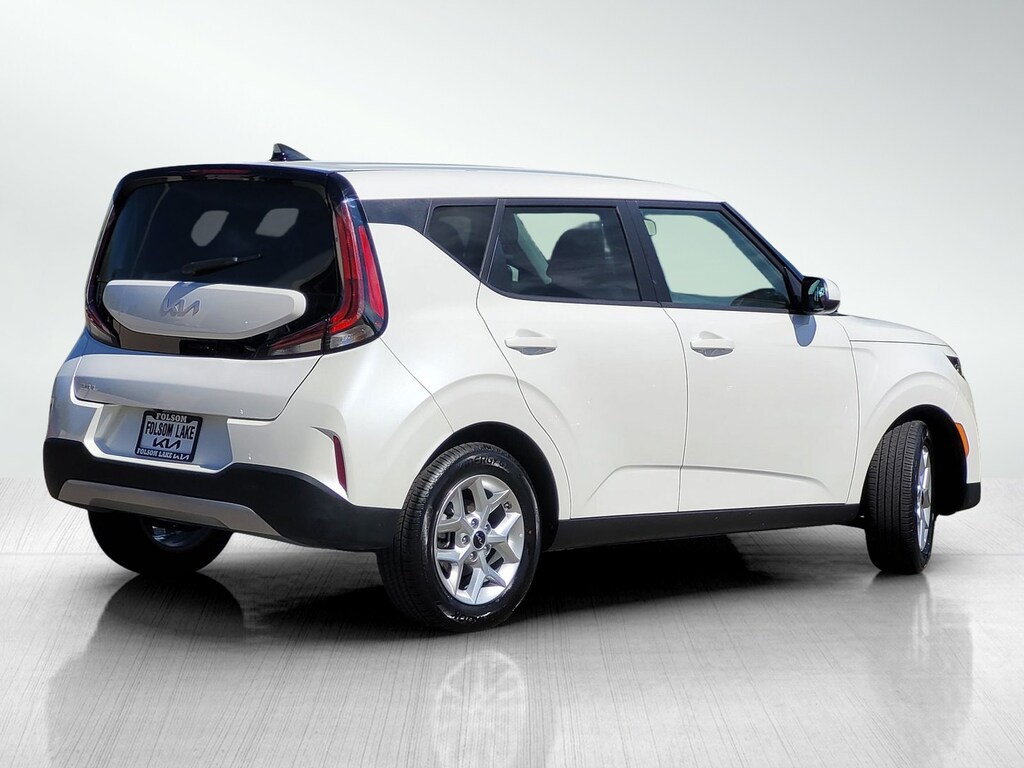 Used 2025 Kia Soul LX LX FWD