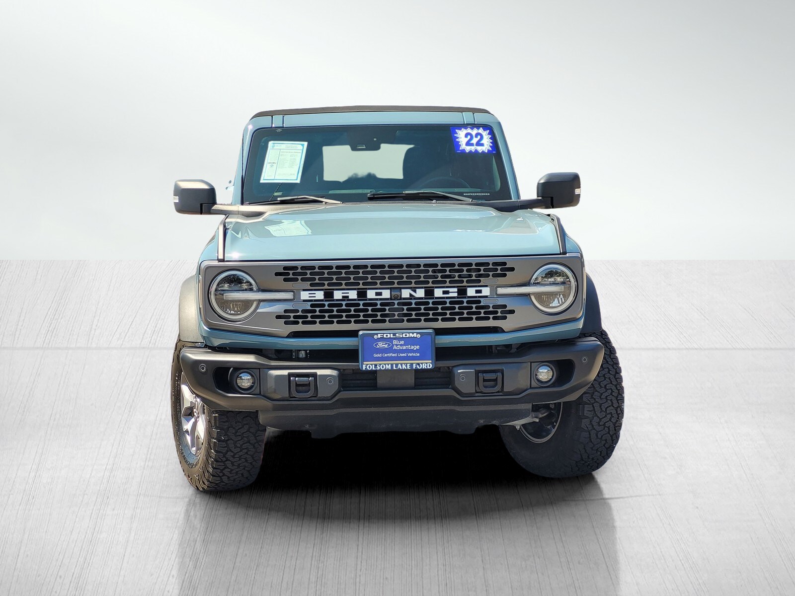 2022 Ford Bronco Badlands photo 2