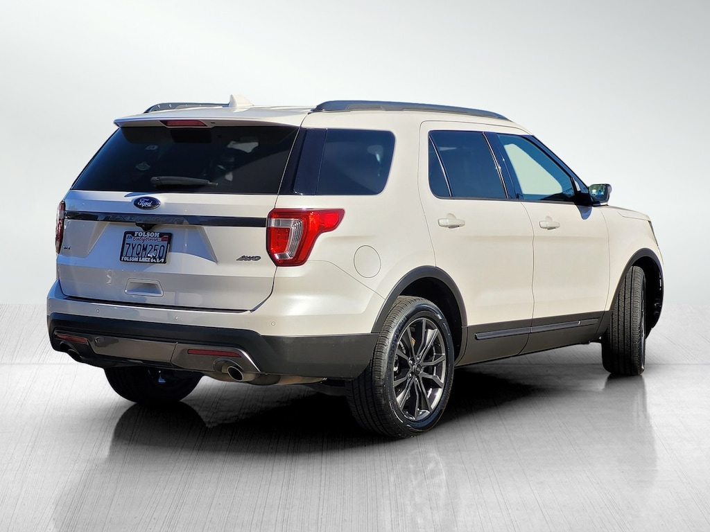 Used 2017 Ford Explorer XLT SUV