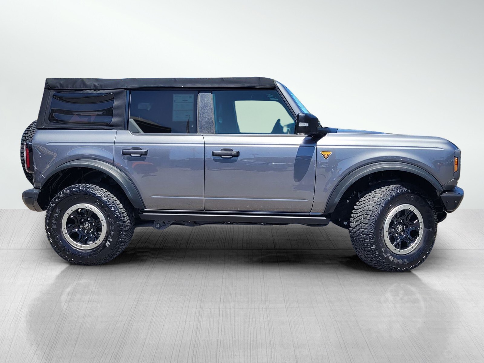 2021 Ford Bronco Badlands photo 3