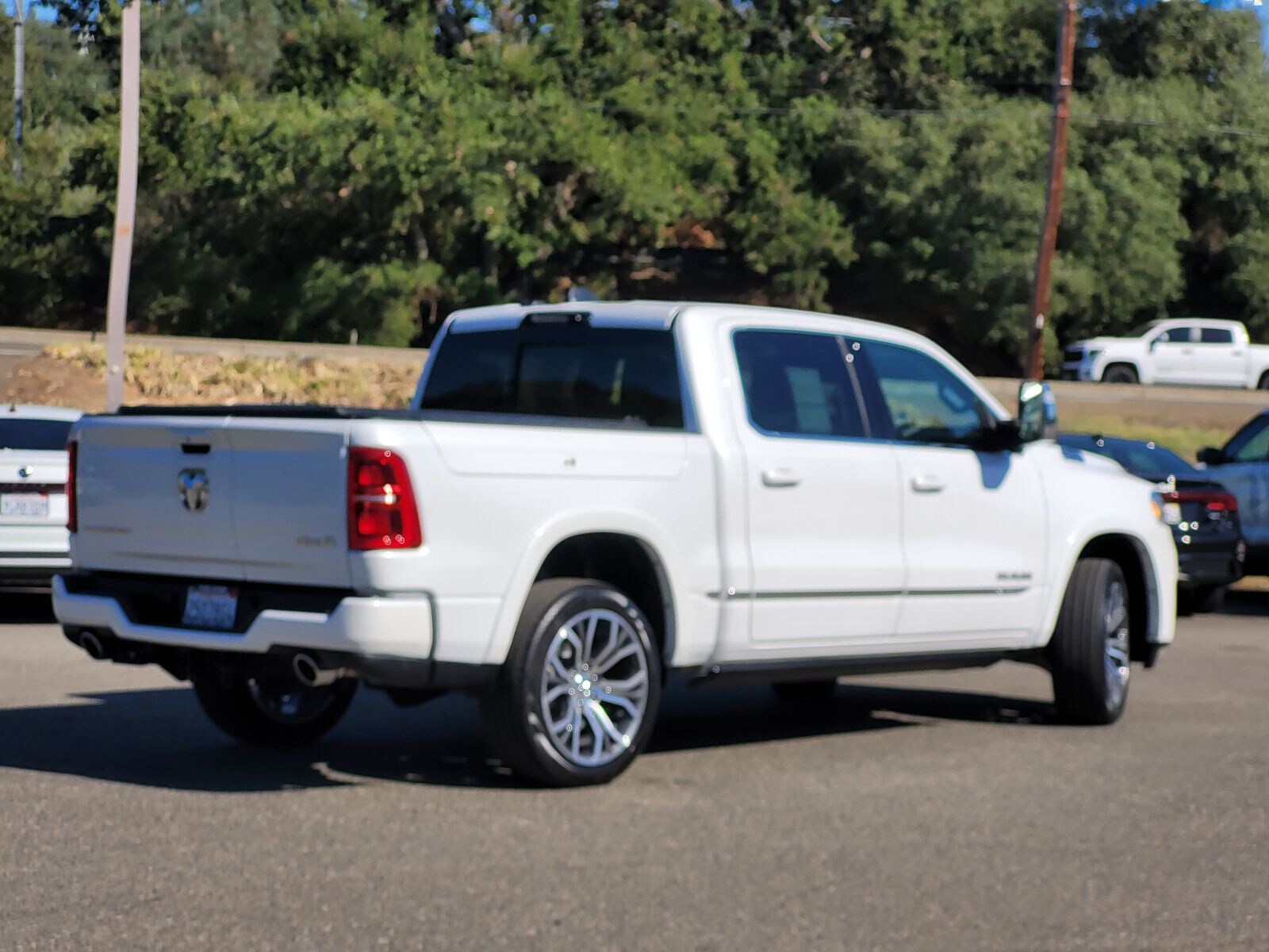 2025 Ram 1500 photo 4