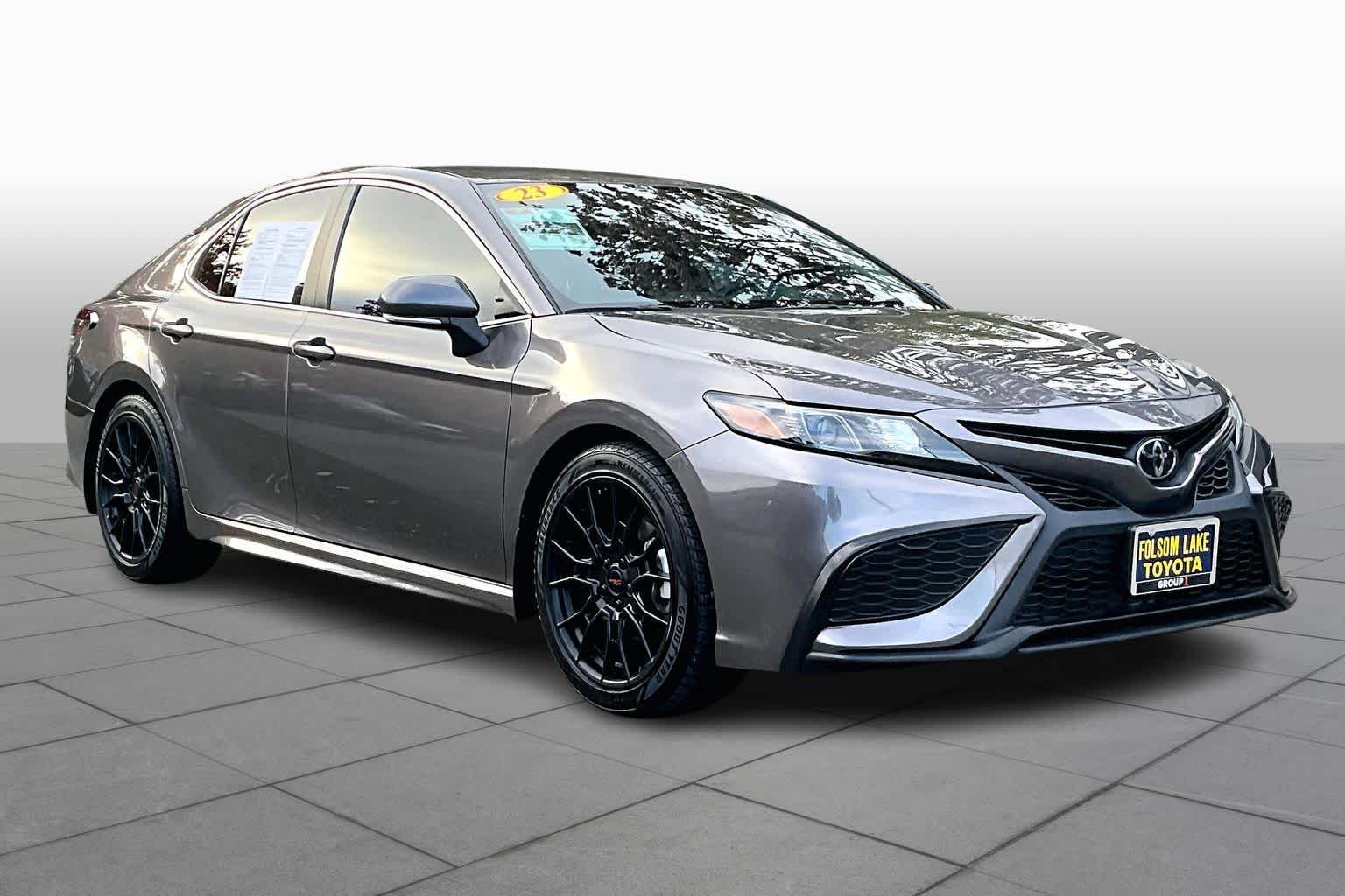 2023 Toyota Camry SE photo 2