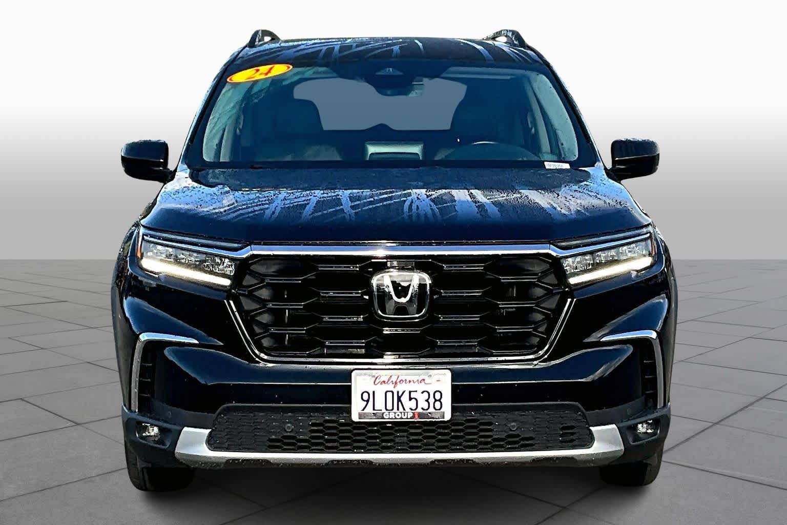 2024 Honda Pilot Touring photo 3