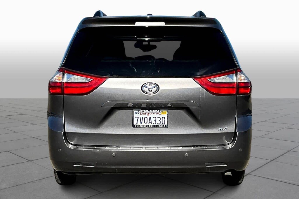 Used 2016 Toyota Sienna XLE 8-Pass Van FWD