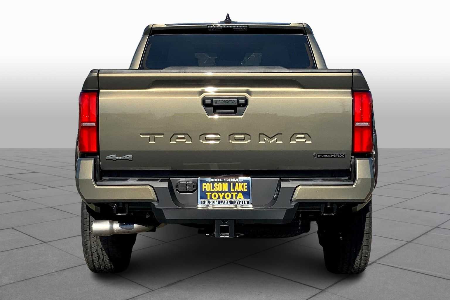 2025 Toyota Tacoma TRD photo 4