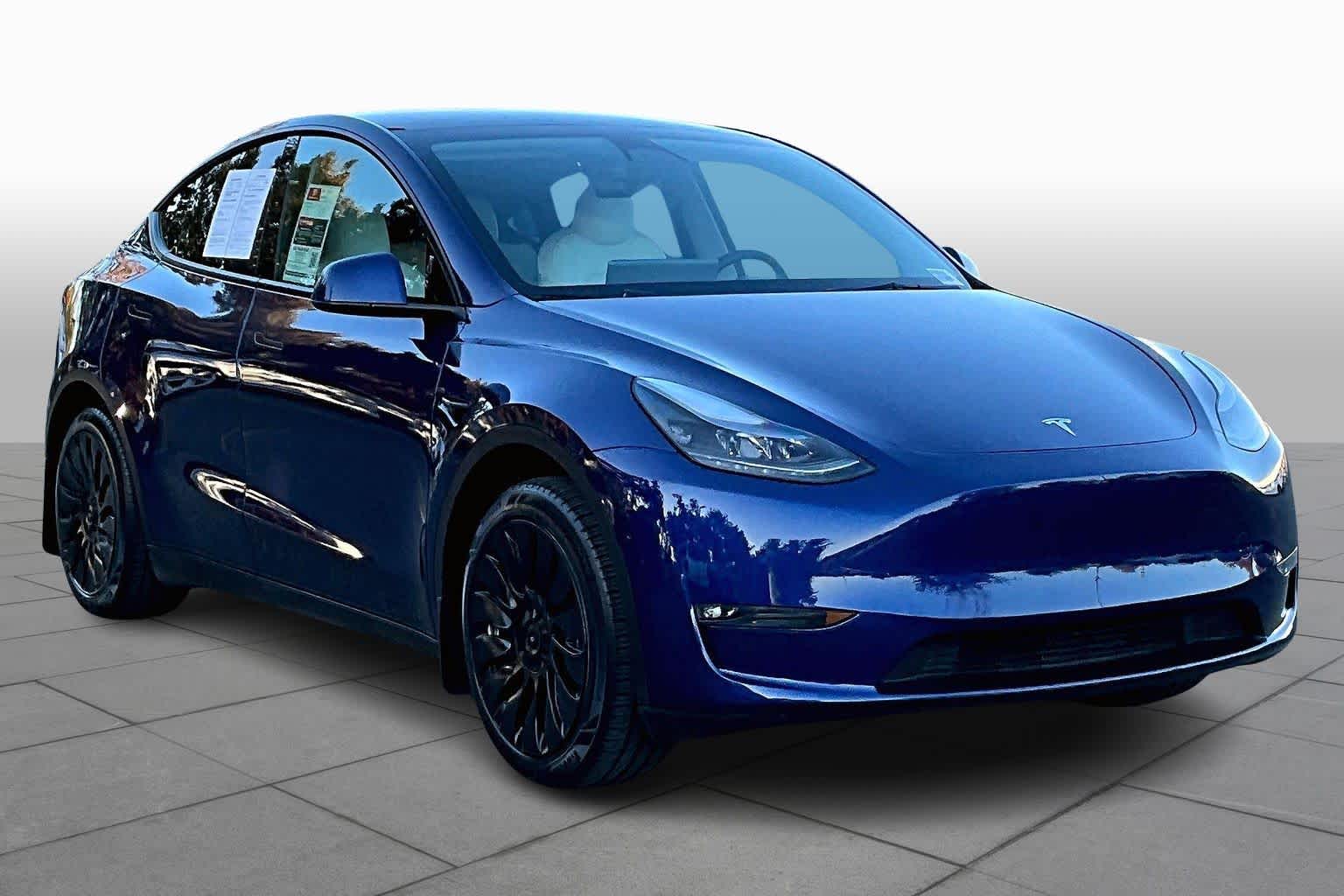2023 Tesla Model Y Long Range photo 2