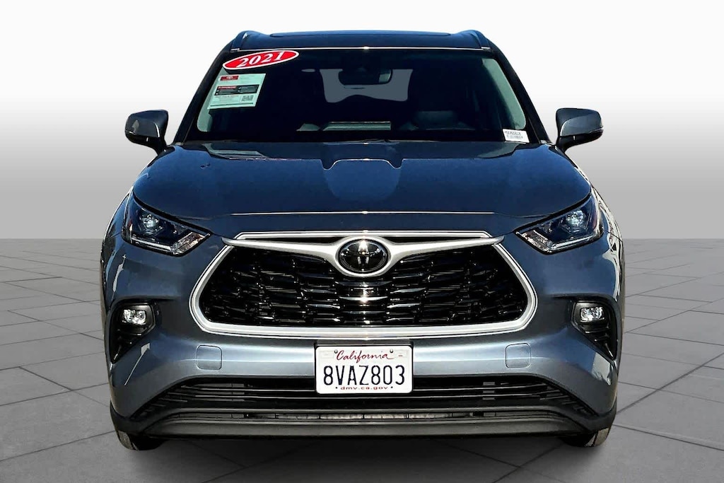 Used 2021 Toyota Highlander XLE AWD (Natl)