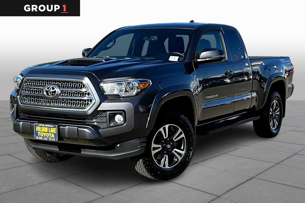 Used 2017 Toyota Tacoma TRD Sport Access Cab 6 Bed V6 4x2 AT (Natl) Access Cab 6 Bed V6 4x2 AT (Natl)