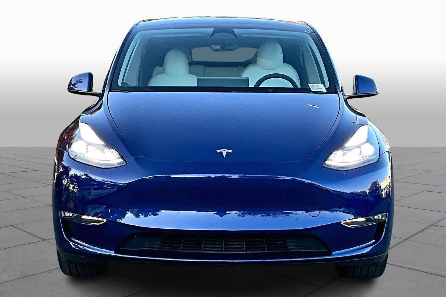 2023 Tesla Model Y Long Range photo 3