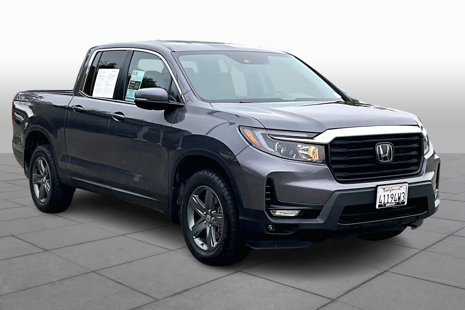 2023 Honda Ridgeline RTL photo 2