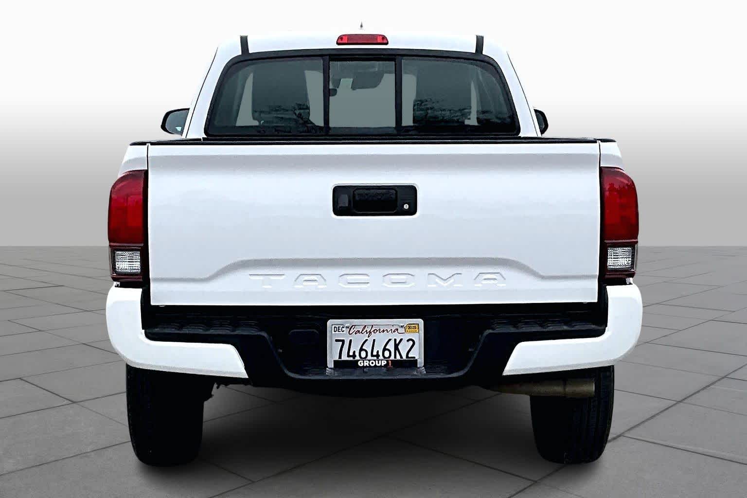 2018 Toyota Tacoma SR Access Cab photo 4