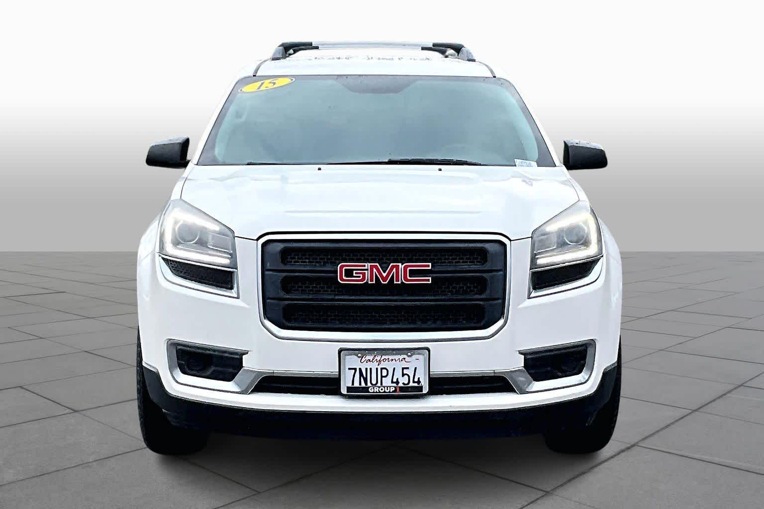 2015 Gmc Acadia SLE photo 3